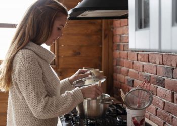 Compra internacional: cuánto sale un set de ollas y sartenes importadas en Mercado Libre
