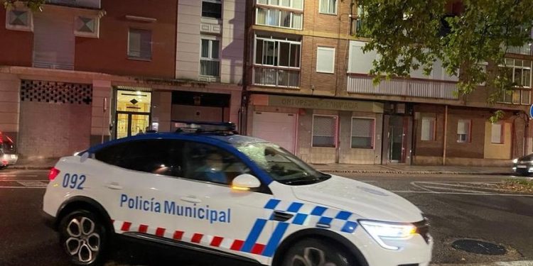 Detenida por clavar un tenedor en el rostro a su expareja