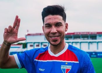 De Boca a Brasil: Pol Fernández fue presentado en Fortaleza con una sesión de fotos muy especial