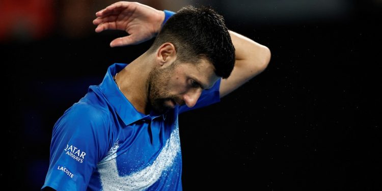 Djokovic enciende las alarmas en el Australian Open: no entrenó y ¿juega lesionado vs. Zverev?