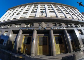 Dólar 2025: el mercado apuesta a estabilidad cambiaria todo el año