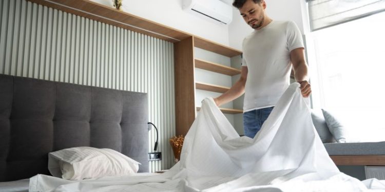 Dormir con la cama limpia: los especialistas revelan el método perfecto para eliminar las bacterias de las sábanas con el lavado