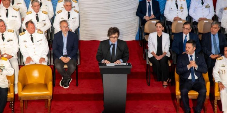 El ajuste 2025 ya impactó en la obra social de las FF.AA: despidos y nuevo titular