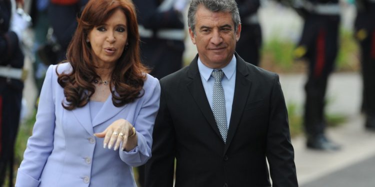 Escandaloso fallo: El TSJ de Entre Ríos revoca prisión preventiva de Sergio Urribarri, a pesar de sus antecedentes