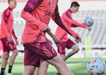 El jugador de River que negocia con un club de Brasil y liberaría un cupo valioso