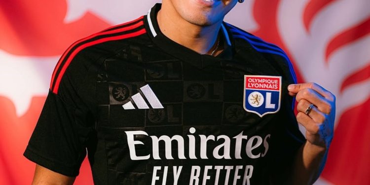 El Toulouse reclamó los puntos porque Almada fue al banco del Lyon