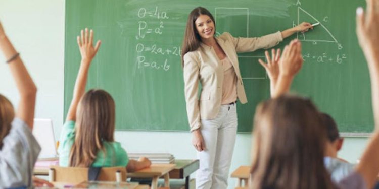 El urgente pedido de los docentes por más formación en tecnología y alfabetización