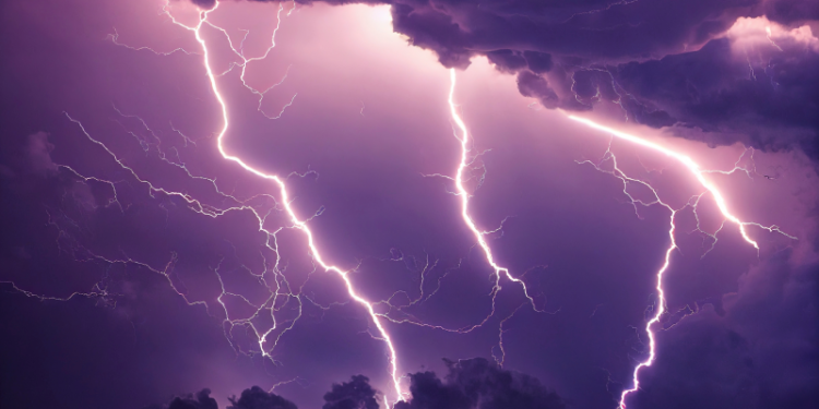 Hay alerta amarilla por tormentas en 10 provincias para este viernes 24 de enero