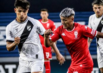 Huracán le ganó a Danubio con debut goleador de Tissera