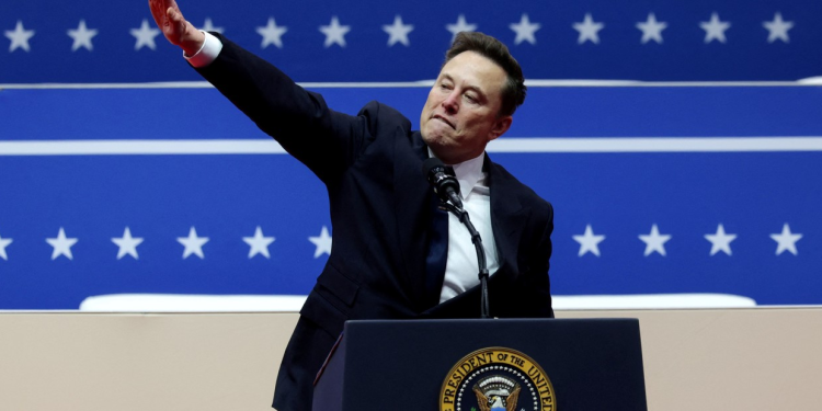 Nazi las pelotas: Milei y Ruckauf coinciden en la defensa de Elon Musk por la distorsionada visión de un saludo