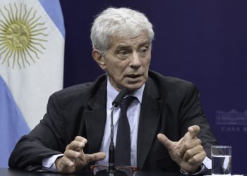 La ministra de Mujeres bonaerense cruzó a Cúneo Libarona: “Desasnar a ese b…”