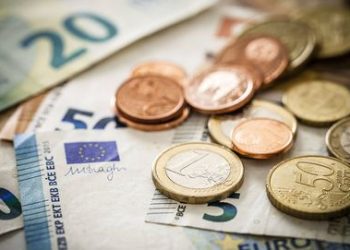 La multa de hasta 150.000 euros con la que Hacienda te puede multar si haces esto en tu cuenta del banco