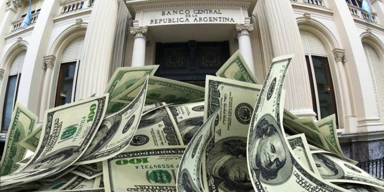 La nueva estrategia del BCRA ayudará a sumar más dólares a las reservas