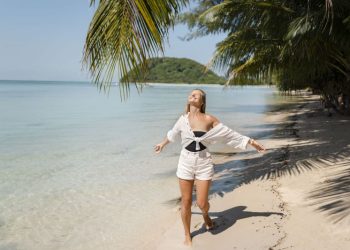 La única playa de Latinoamérica que está entre las 10 mejores del mundo: cuánto sale el pasaje de avión hasta ahí