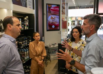 Los comercios de la Ciudad de Mendoza avanzan en la implementación de pago en dólares