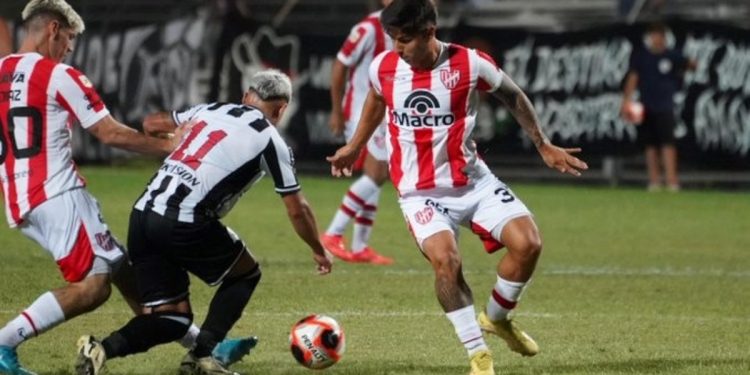 Mal arranque: Instituto perdió y Roffo salió lesionado