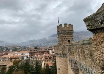 El castillo de Manzanares, envuelto en un lío burocrático que podría alargar el cerrojazo un año