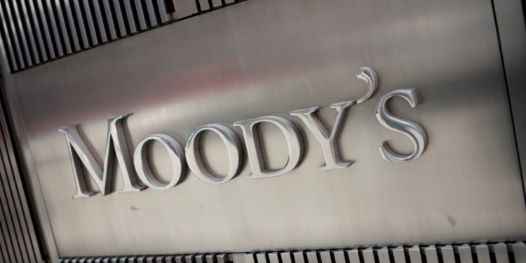 Mejoran la nota de Argentina: alivio por el ajuste y bajas chances de default