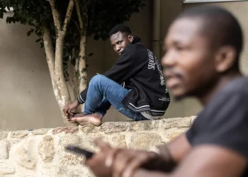 Indignación en el Gobierno de Azcón con el Ministerio de Elma Saiz: «Ponen en riesgo la atención con garantías de los inmigrantes»