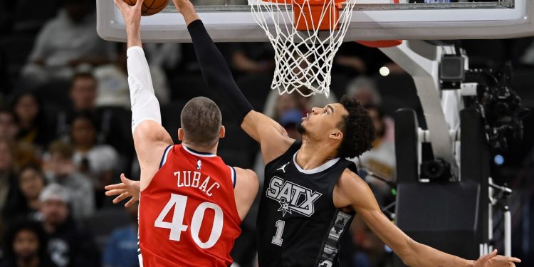 NBA: Wembanyama cerró el año con triunfo e historia en los Spurs