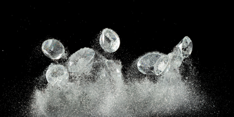 Ni oro ni diamante: el material que es 10 veces más resistente y el más duro del universo