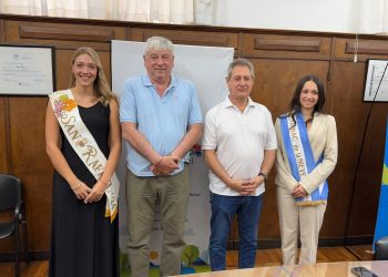 Omar Félix firmó un convenio de promoción turística y cultural con Bariloche