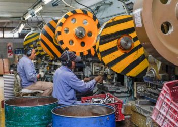 Otra buena para Milei: en noviembre repuntaron la producción industrial y la construcción