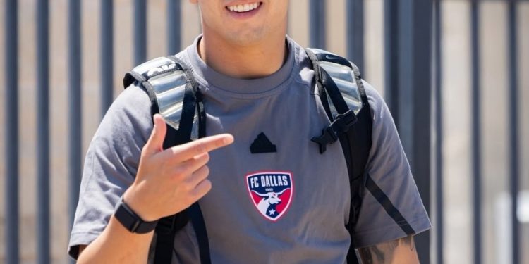 Otro refuerzo confirmado: Alan Velasco ya es jugador de Boca