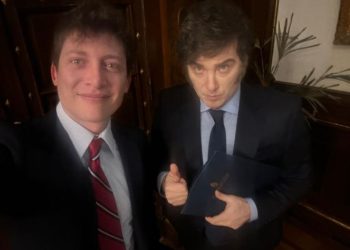 Por qué el Triángulo de Hierro desaprueba a Macri y la encuesta que mira Milei