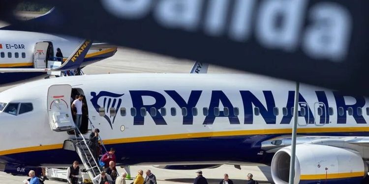 Ryanair dice adiós para siempre a estos destinos en España: las ciudades afectadas a las que ya no va a volar