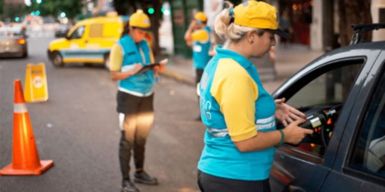 Se despiden las multas: todas las infracciones que dejan de ser válidas en enero 2025