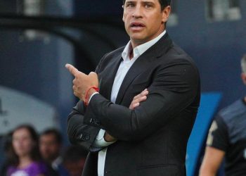 Sebastián Domínguez se lamentó tras la goleada ante Tigre: “Estoy golpeado”