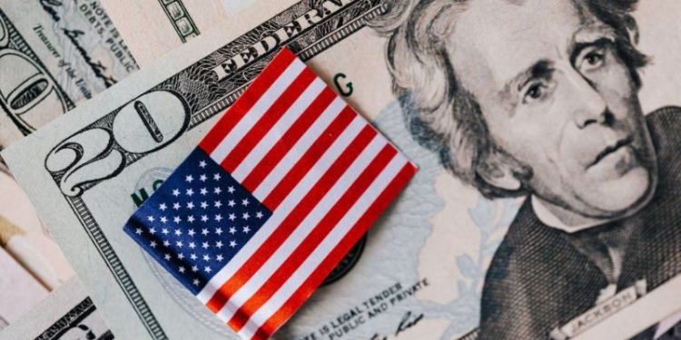 Si entrás a Estados Unidos con esta cantidad de dólares el Gobierno ts meterá preso