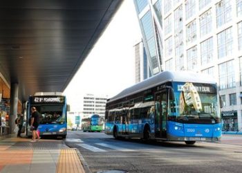 Todo lo que sube de precio (y lo que no) en 2025: así afecta el año nuevo a las pensiones, la energía, la vivienda, los alimentos o el transporte