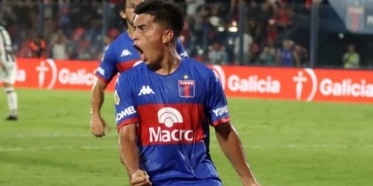 Tras el escándalo en Tigre, Chacarita va a buscar a Forclaz