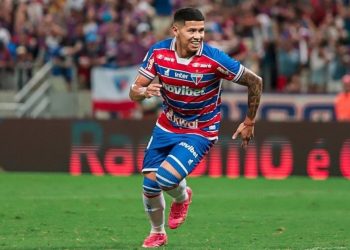 Vélez abrochó a su primer refuerzo del 2025