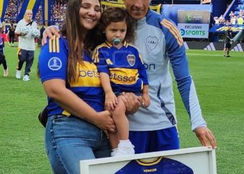 Video: el homenaje a Merentiel por llegar a los 100 partidos en Boca