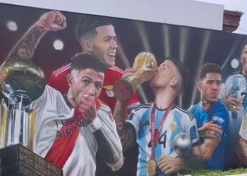 Video: el impactante mural que hizo la familia de Enzo Fernández en su casa