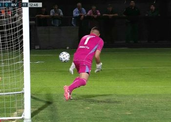 Video: el increíble blooper de Franco Armani para el gol de Platense vs. River