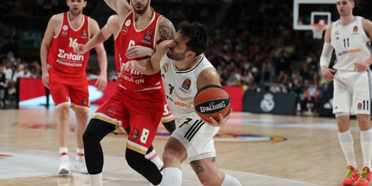 Vildoza le ganó el duelo de argentinos a Campazzo en la Euroliga