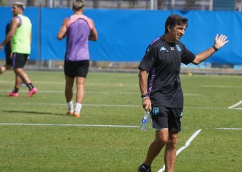 Ya sin Juanfer Quintero, pero con Vietto de inicio, Racing debuta ante Barracas