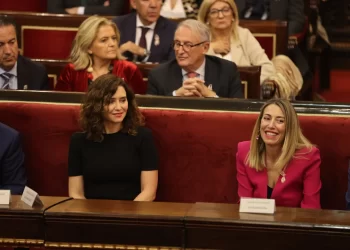 Ayuso y Guardiola organizan una cumbre de Madrid y Extremadura por el cierre de la central nuclear de Almaraz