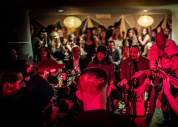 Algo se cuece en el Troca