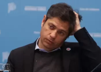 Axel Kicillof aprobó un nuevo endeudamiento sin el respaldo legal correspondiente