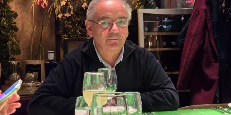 La industria de la felicidad de Costa Este refuerza su área de restauración con Javier Súnico