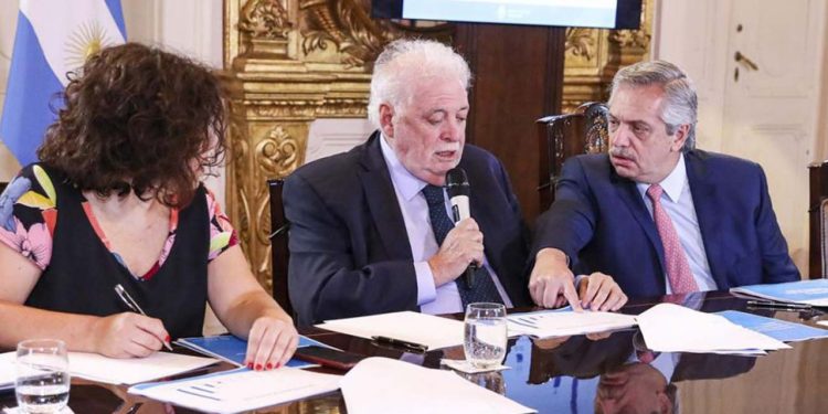 Denuncia de 2020, de los abogados Tiscornia e Iriarte revela advertencias ignoradas sobre la pandemia: conexión con decisión de Milei de retirar a Argentina de la OMS