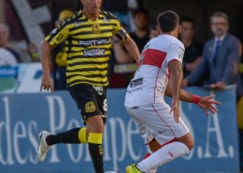 Almirante y Morón igualaron en un clásico apasionante