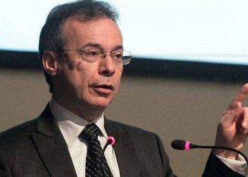 Artana reveló el factor clave que debe prestar atención el Gobierno para que no salte el dólar