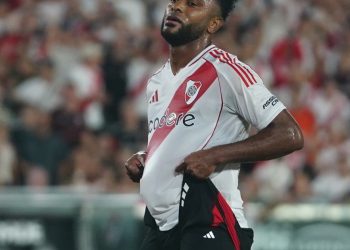 Borja reincide, y los penales son de Montiel