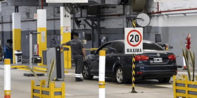 Cambia la VTV: a pesar de la modificación del Gobierno, estos autos deberán hacer la verificación todos los años